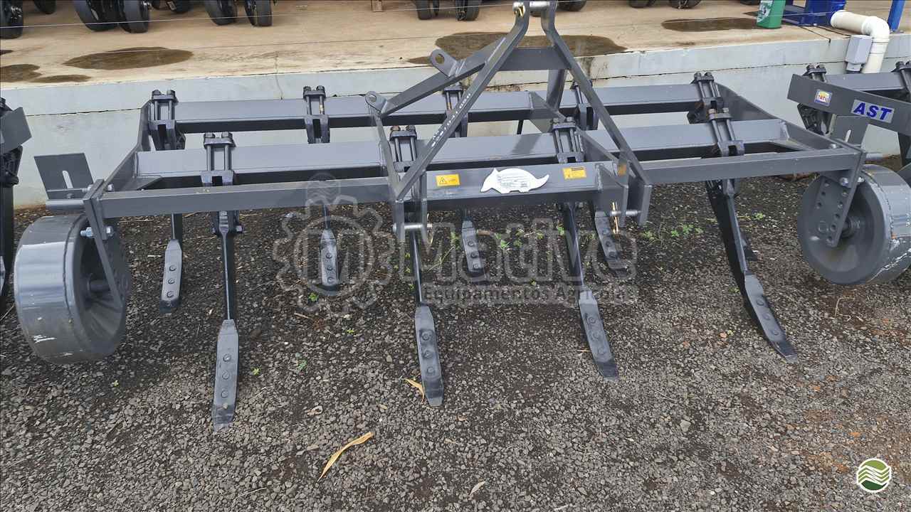IMPLEMENTOS AGRICOLAS SUBSOLADOR 9 HASTES Mative Equipamentos Agrícolas  MARTINOPOLIS SÃO PAULO SP